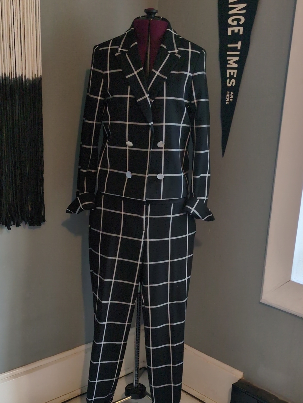 Express Black and White Windowpane Double-Breasted Suit 4